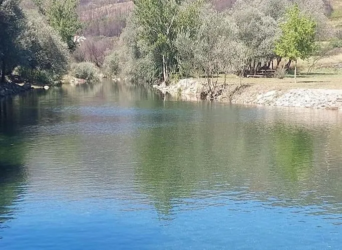 Дом отдыха Lugar Da Borralheira *